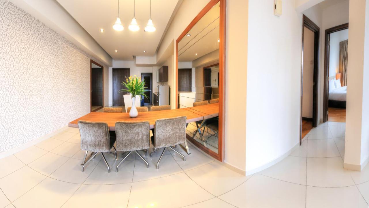 Upper View Regalia Hotel Kuala Lumpur Dış mekan fotoğraf