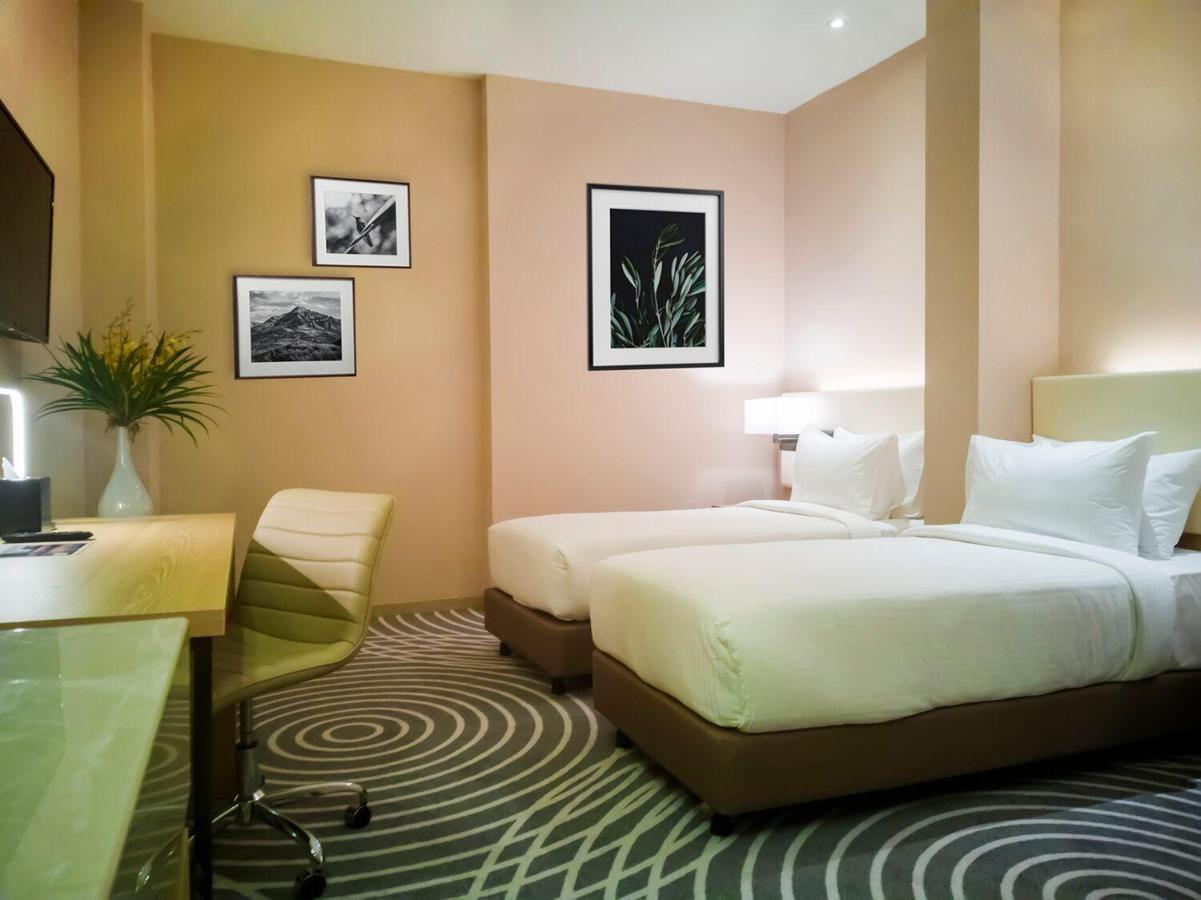 Upper View Regalia Hotel Kuala Lumpur Dış mekan fotoğraf